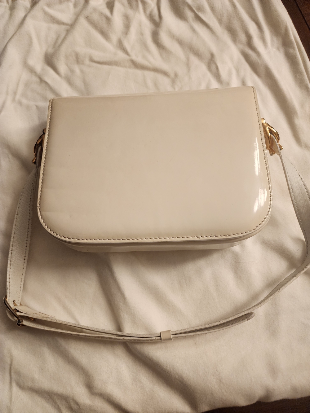 Celine Carriage Vintage Handbag Off-White Patent Leather Gold Hardware - Picture 3 of 5